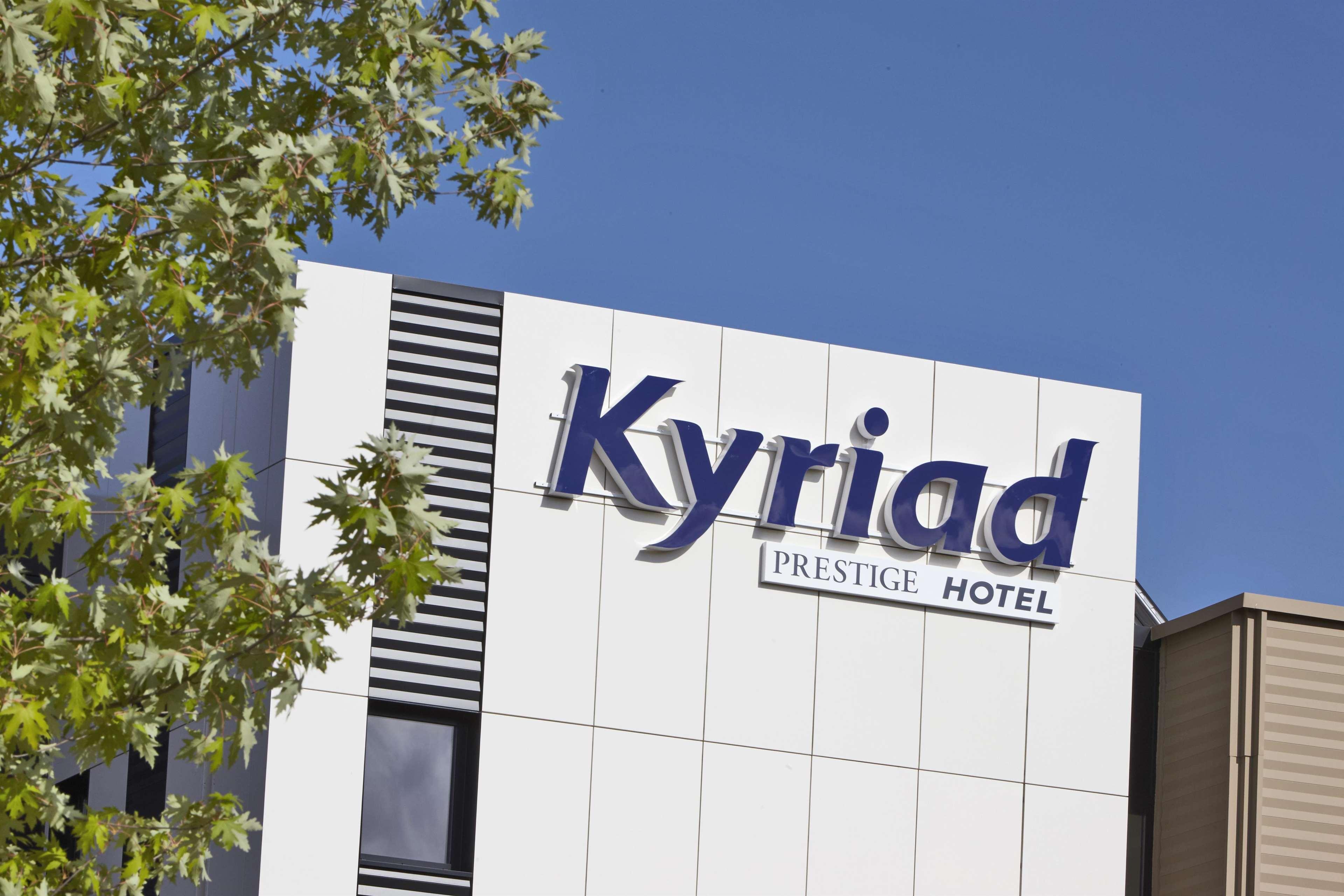 Kyriad Prestige Pau - Palais Des Sports Exterior foto