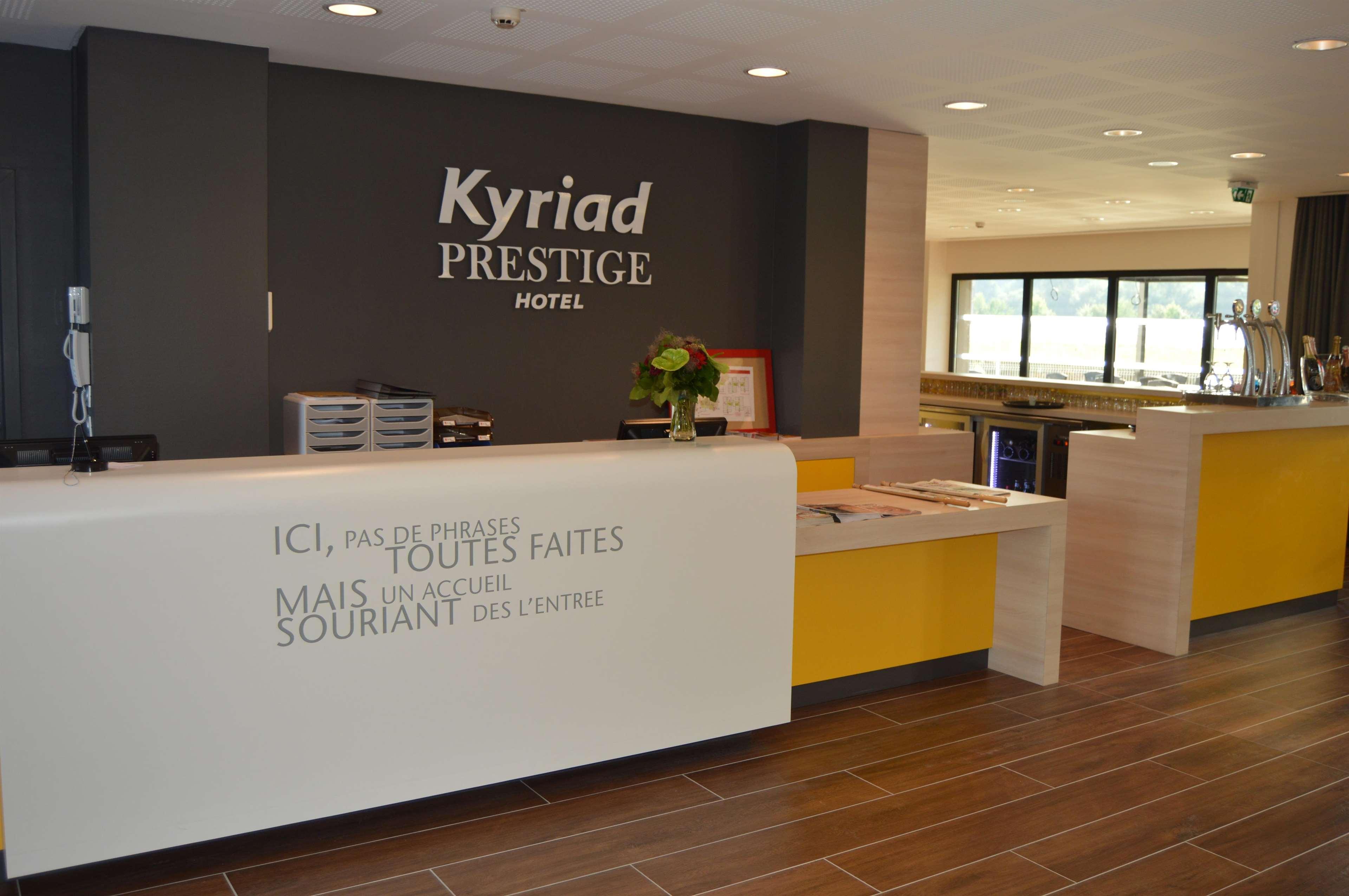 Kyriad Prestige Pau - Palais Des Sports Exterior foto